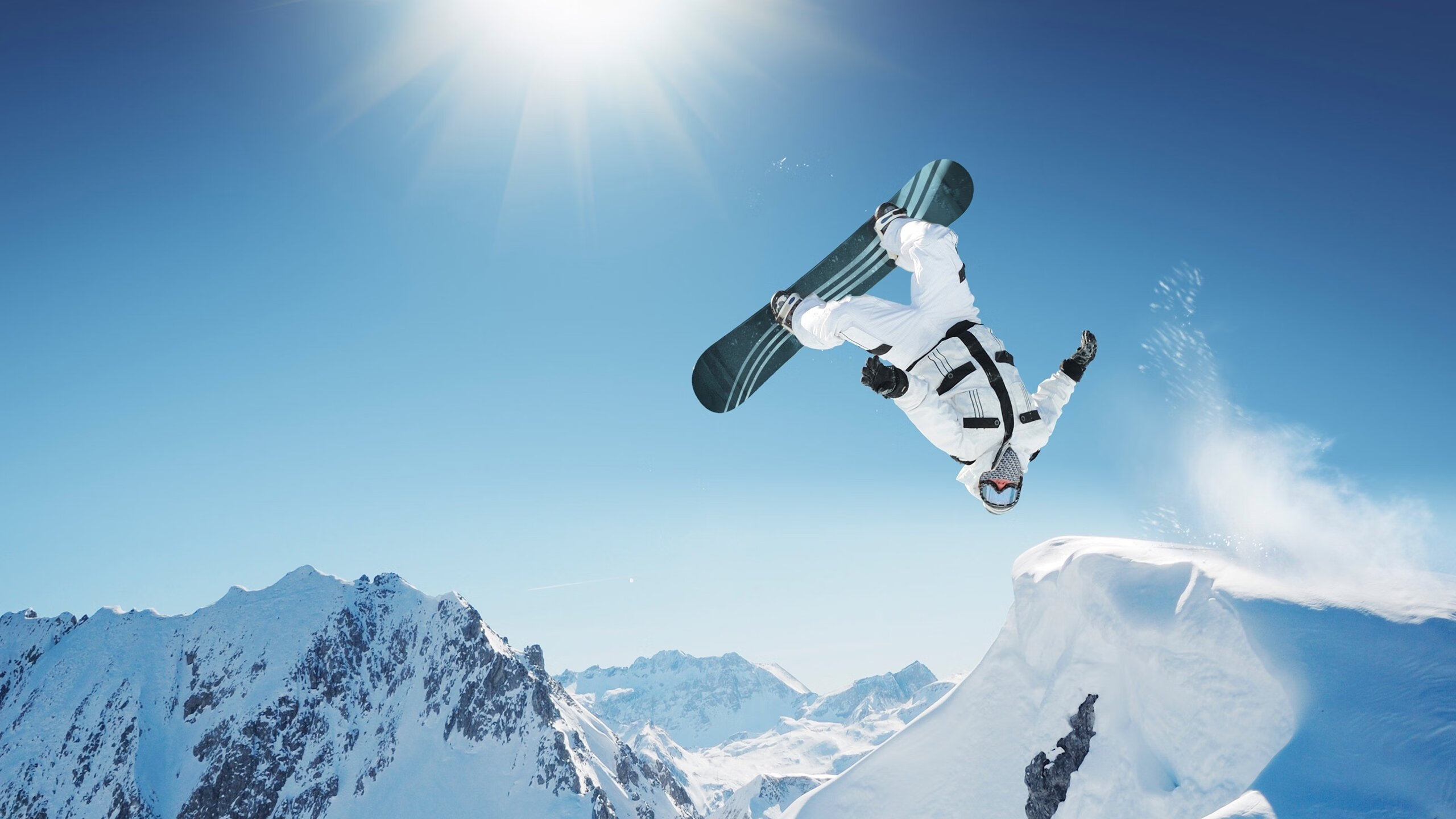 埃及法老踏平陶瓷球场，莱奥攻防两端统治诠释现代边锋新定义